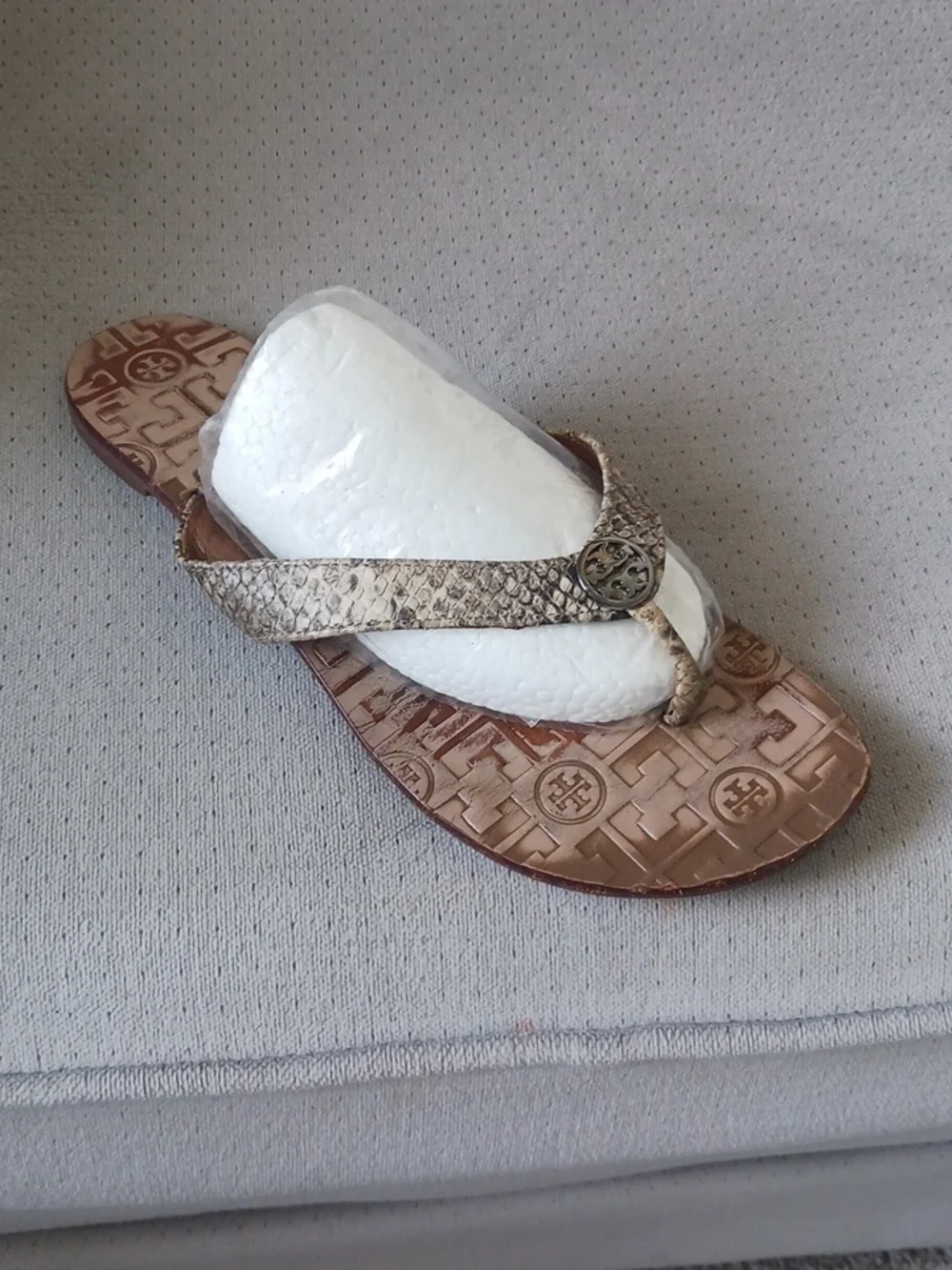 TORY BURCH TT Flat Thong Sandals